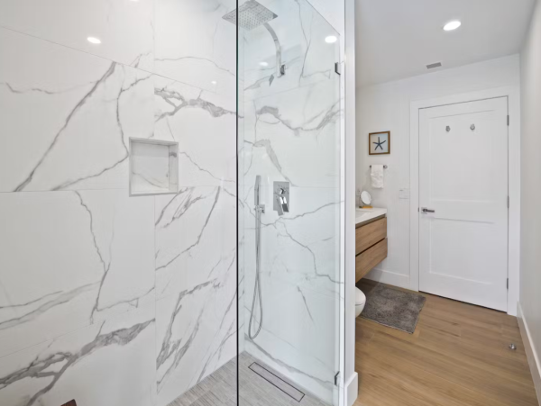 Luxury Miami Vacation Rental 3 Bedroom - Private Pool Oasis, Game Room & Family Friendly